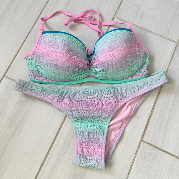 Victoria Secret Bikini Set Size 36C & Large - Picture 1 of 4